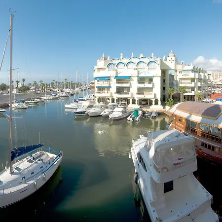 Puerto Marina And Golf Apartamento Benalmádena